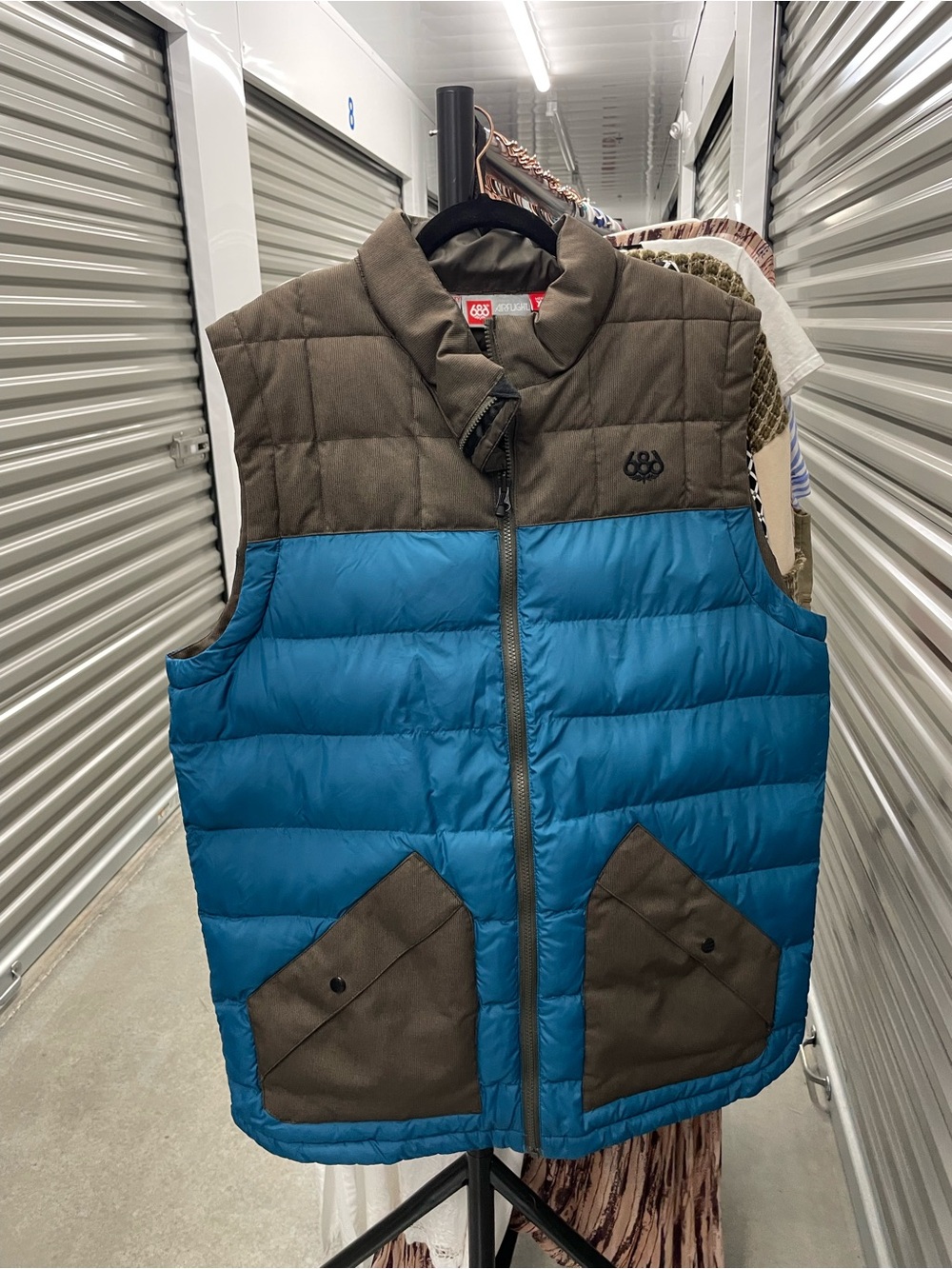 686 Men's Teal and Brown Quilted Puffer Vest